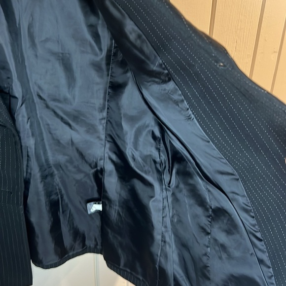 Tahari Arthur S. Levine Black Blue Pinstripe Blazer Suit Jacket Size 18 - Picture 6 of 8